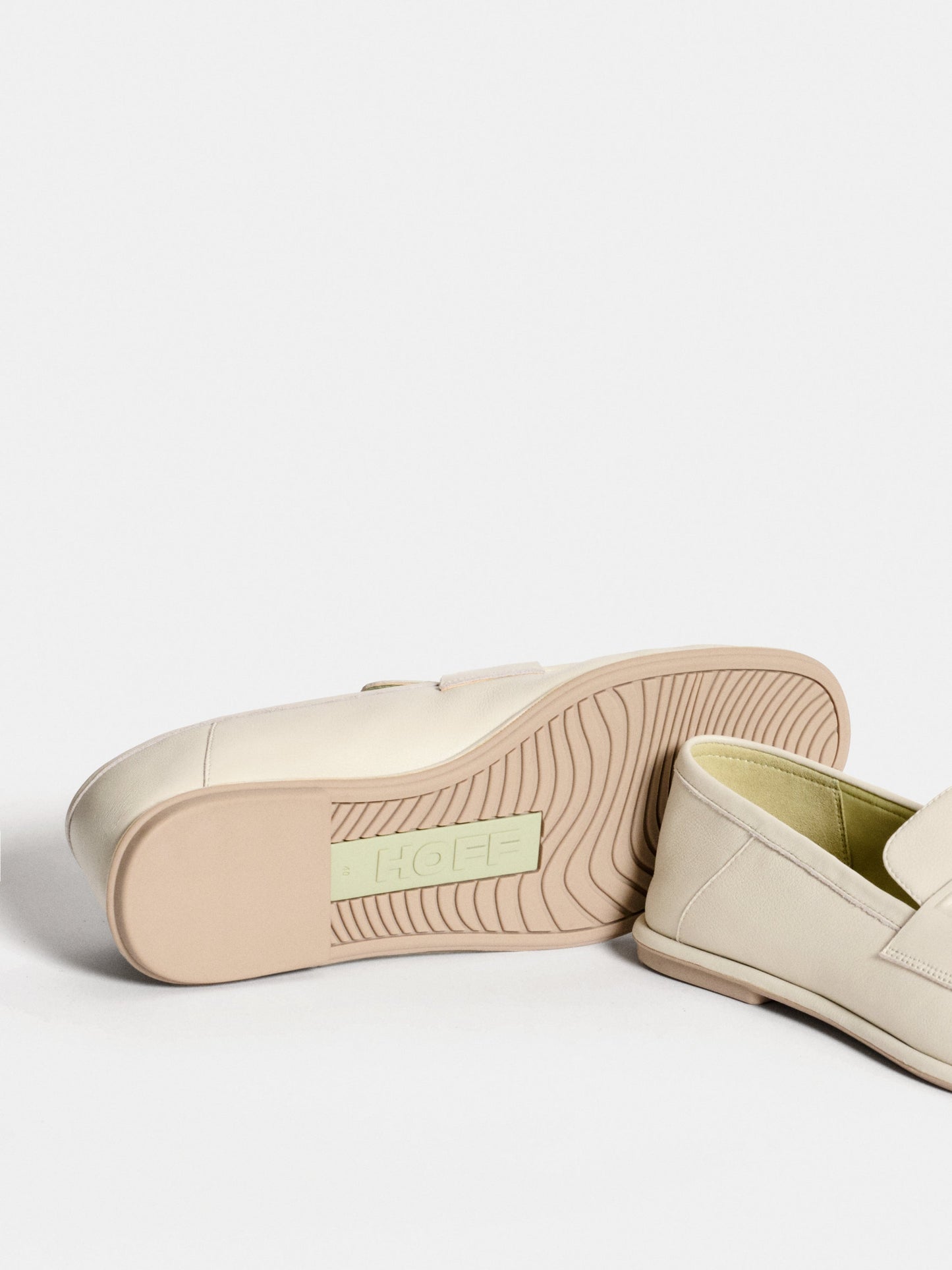 APOLLO OFF WHITE LOAFER
