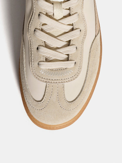 PARK BEIGE WOMAN