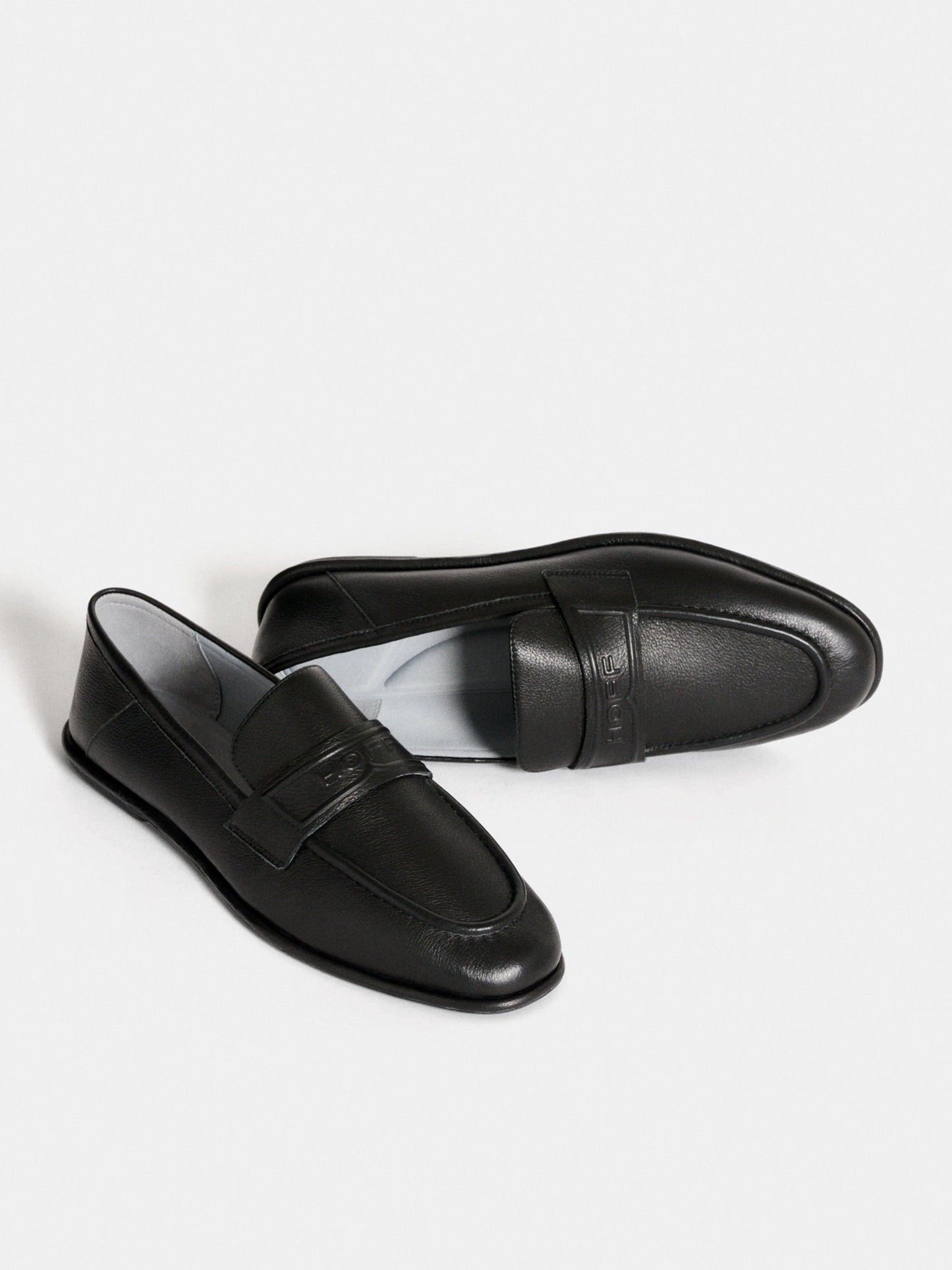 APOLLO BLACK LOAFER